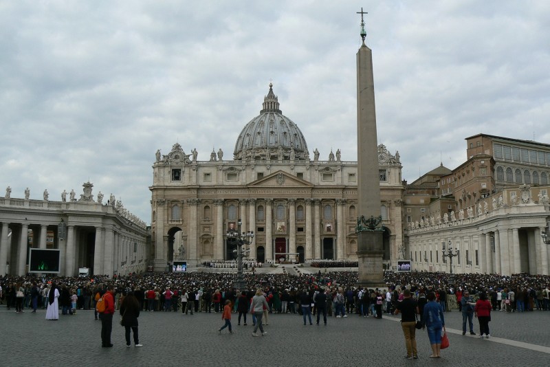 02 Piazza San Pietro